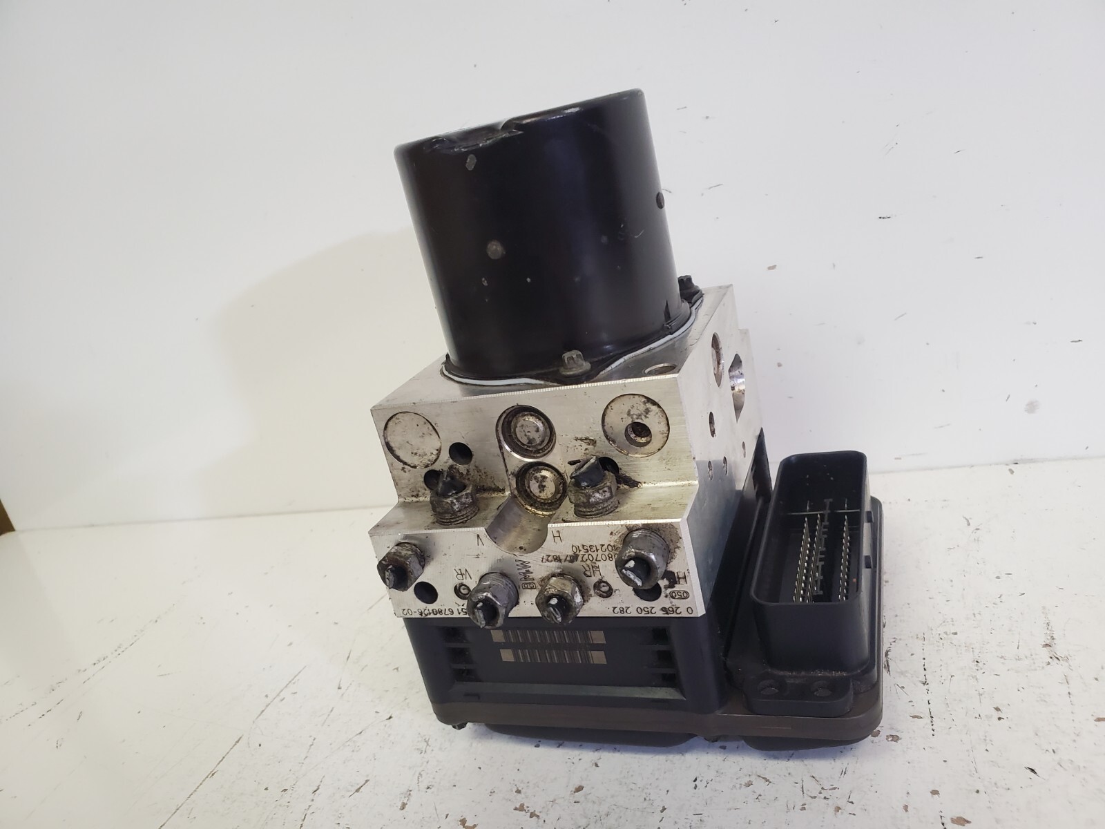 OEM 2007-2013 Bmw X5 ABS Anti Braking System Pump Control Module - Image 4