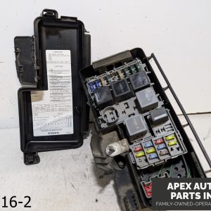 OEM 2007-2014 Volvo XC90  Fuse Box Engine