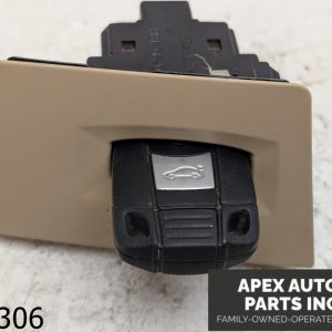 OEM 2007 BMW 328xi Wagon 3.0L Ignition Module w/ Key