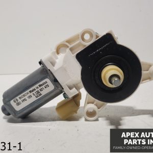 OEM 2008-2016 Chrysler Town & Country 3.6L Front Right Passenger  Window Motor
