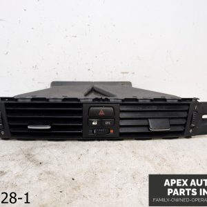 OEM 2008 BMW 328i 3.0L Front Upper Dash Air Vent W Hazard Switch