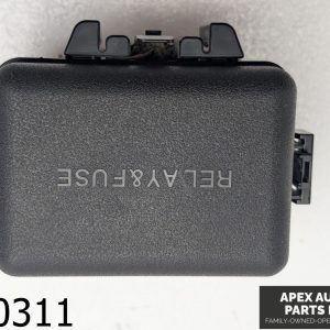 OEM 2008 Toyota Highlander 3.5L A/T RELAY FUSE BOX w/ Lid