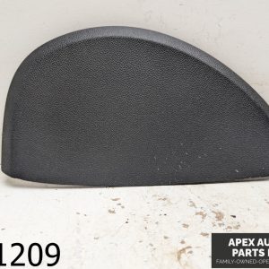 OEM 2009 Chevrolet Avalanche 5.3L Driver Left Dash End Cap Fuse Panel Cover