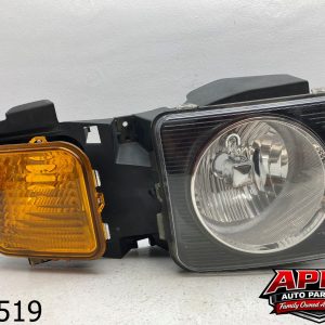 OEM 2009 Hummer H3 3.7L Right Passenger Side Headlight Lamp w/ Marker Light