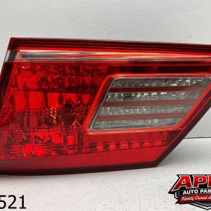 OEM 2010 Lexus ES350 3.5L Rear Right Side Inner Tail Light Lens
