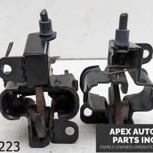 OEM 2010 Mercedes ML350 3.5L Hood Bonnet Lower Left Right Lock Latch