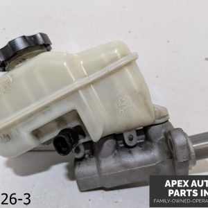 OEM 2011-2015 Cadillac CTS 3.6L BRAKE FLUID RESERVOIR