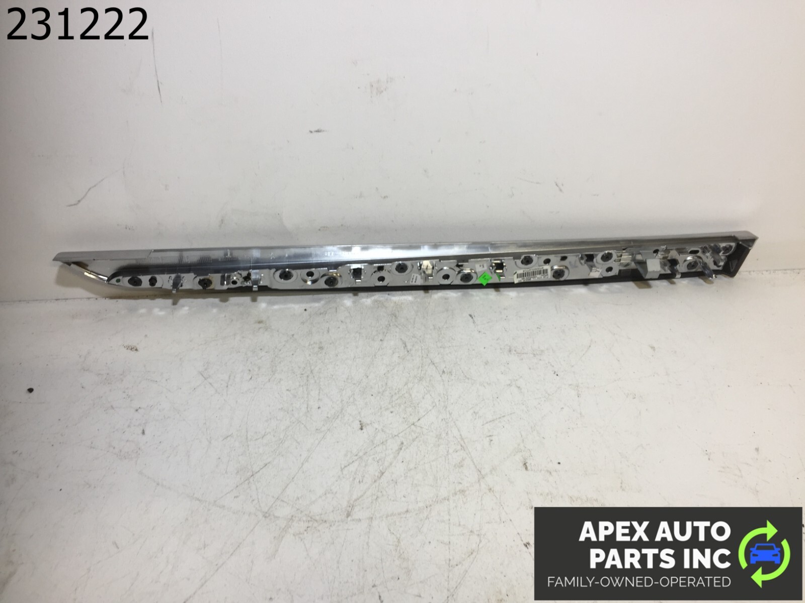 OEM 2011 BMW 550i Front Left Door Trim 7225551 - Image 5