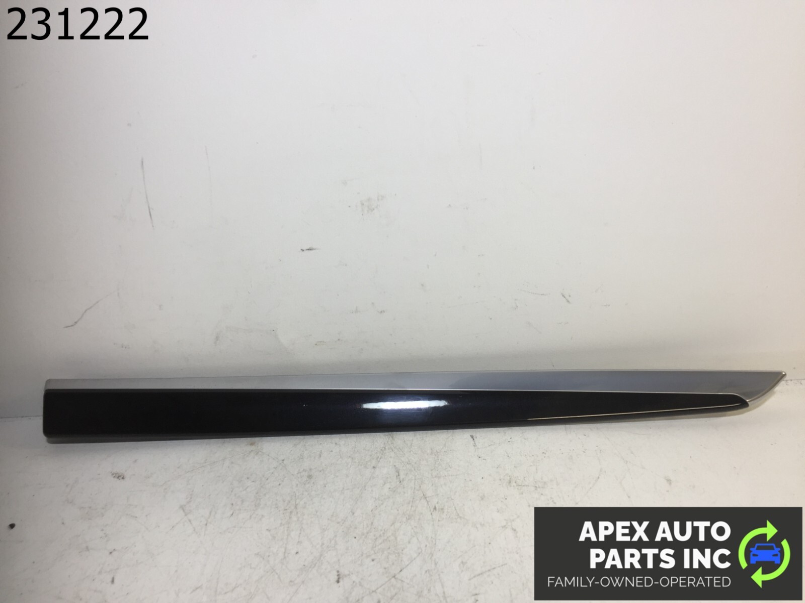 OEM 2011 BMW 550i Front Left Door Trim 7225551