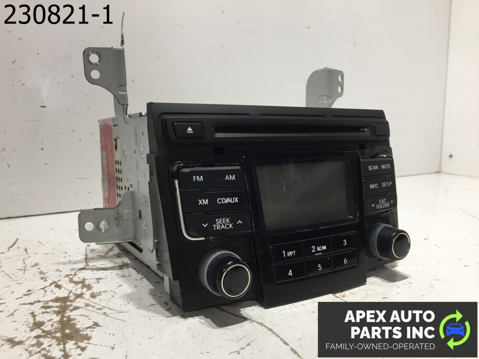 OEM 2011 Hyundai Sonata Radio Stereo Head Deck CD Disc Player AM FM - Image 3
