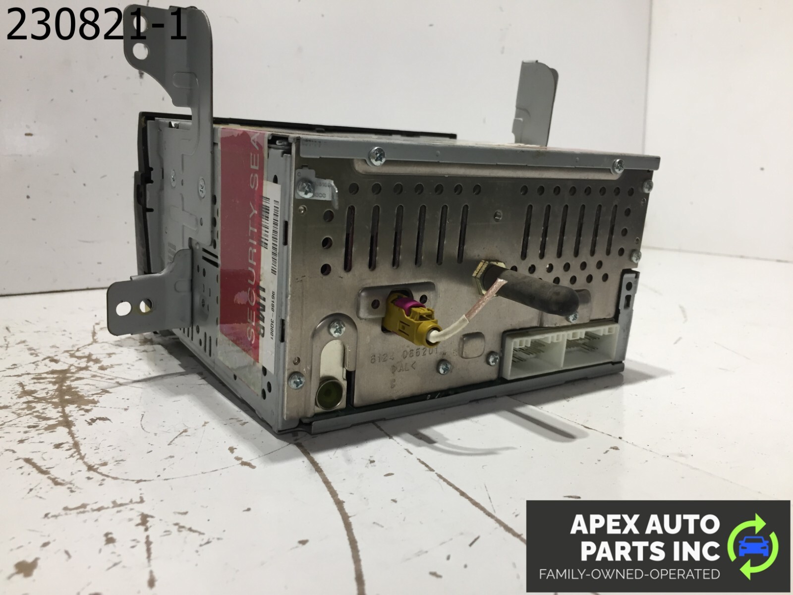 OEM 2011 Hyundai Sonata Radio Stereo Head Deck CD Disc Player AM FM - Image 6