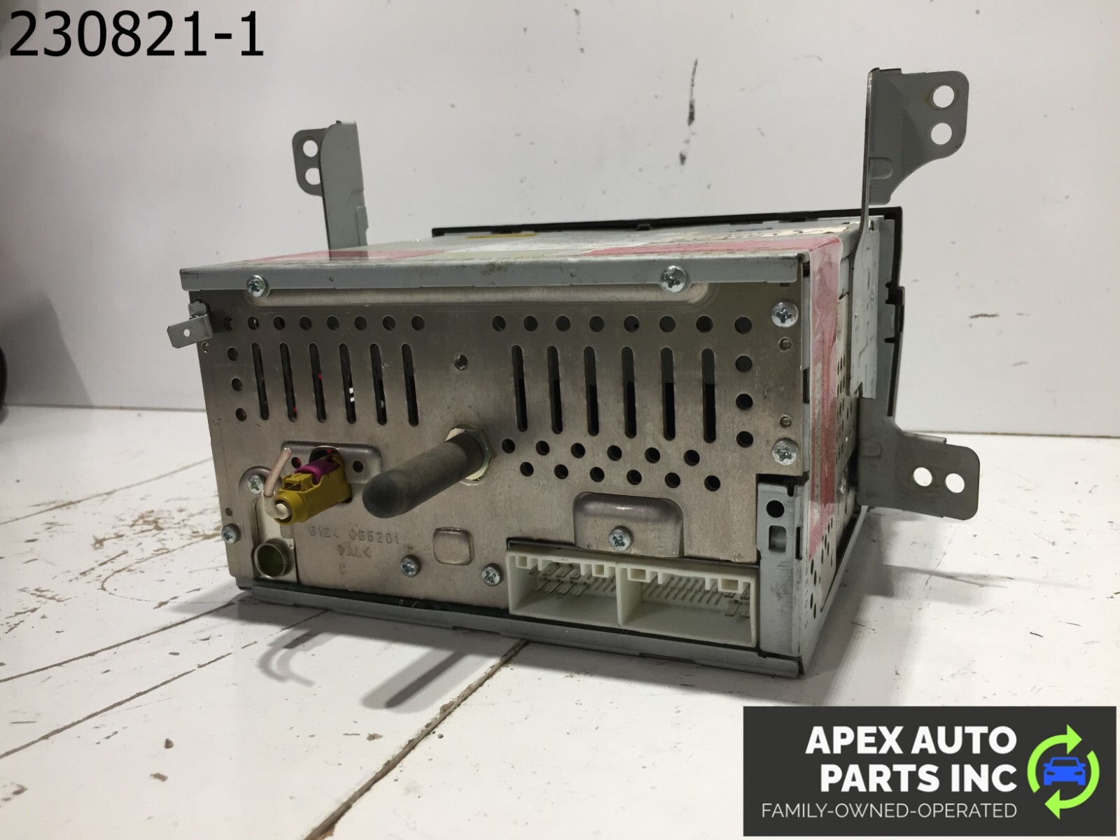 OEM 2011 Hyundai Sonata Radio Stereo Head Deck CD Disc Player AM FM - Image 7