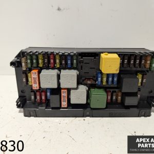 OEM 2012 Mercedes GLK350 3.5L Front SAM Module Relay Fuse Box