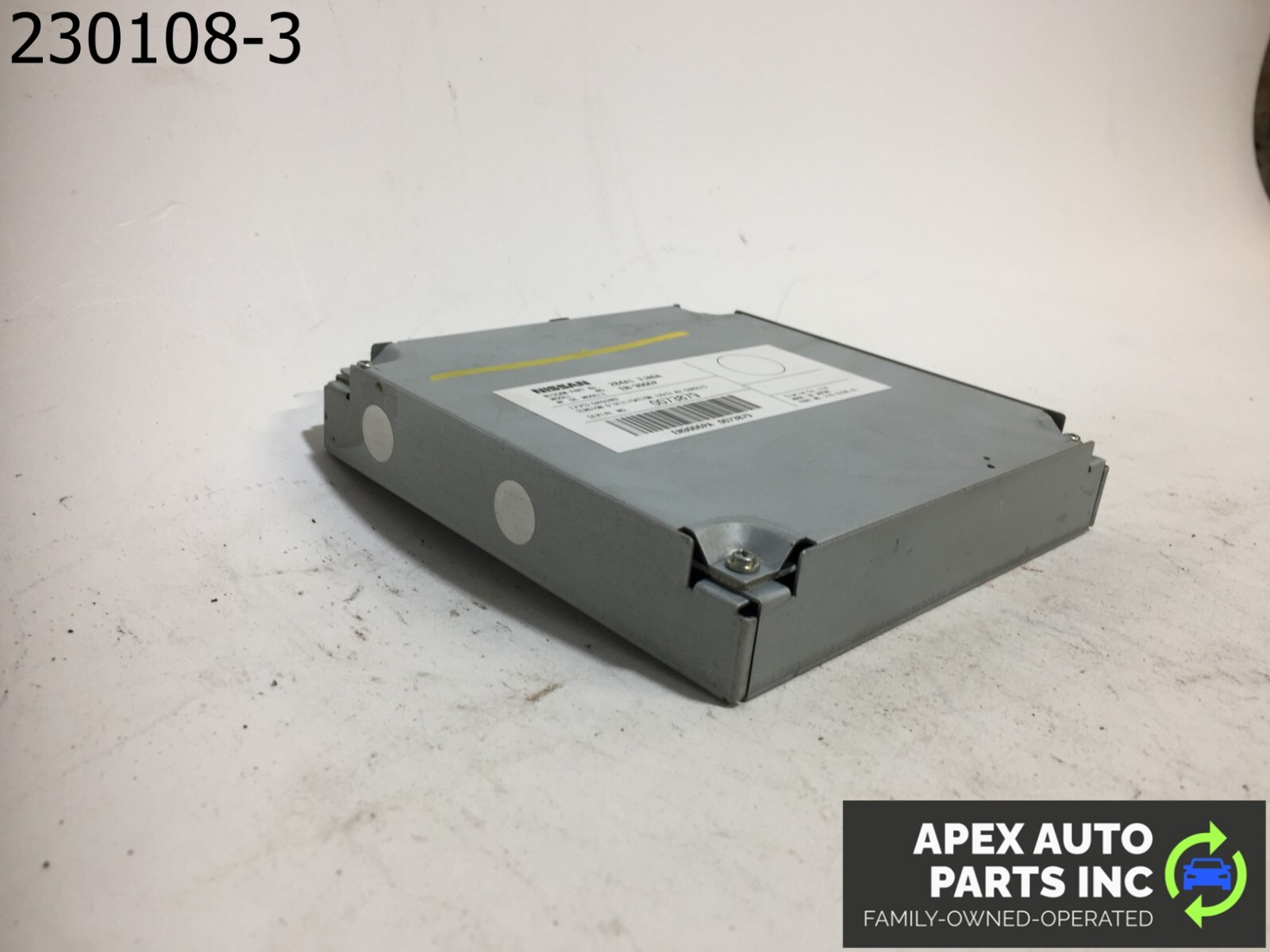 OEM 2014 Infiniti QX60 Gate Mounted Camera Controller Module - Image 3