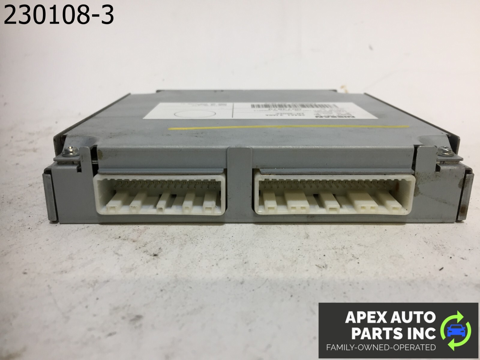 OEM 2014 Infiniti QX60 Gate Mounted Camera Controller Module - Image 8