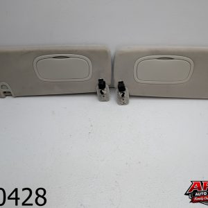 OEM 2014 Jeep Cherokee 2.4L Sun Visor Sunvisor Illumination