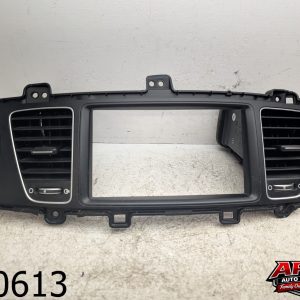 OEM 2014 Kia Cadenza 3.3L CENTER DASH AIR VENTS W/ TRIM BEZEL
