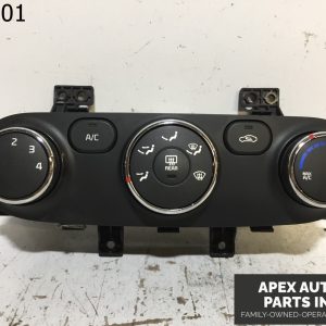 OEM 2014 Kia Forte AC HEATER CLIMATE CONTROL AUTO TEMP CONTROL 97250-A7050