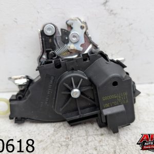 OEM 2014 Mercedes CLA250 2.0L TRUNK LID TAILGATE LATCH LOCK ACTUATOR MOTOR