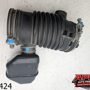 OEM 2014 Toyota Sienna 3.5L Engine Air Intake Hose & Upper Resonator