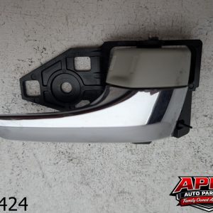 OEM 2014 Toyota Sienna 3.5L Front Right Interior Door Handle Assembly