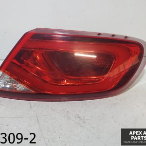 OEM 2015-2017 Chrysler 200 2.4L Rear Right Passenger Side Tail Light Assembly
