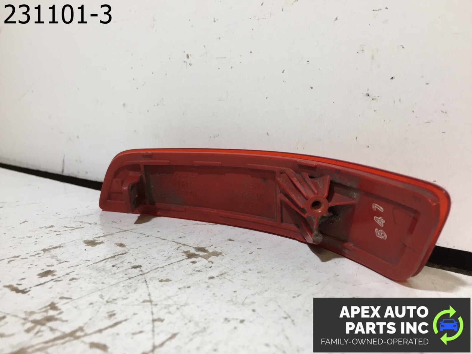 OEM 2015 Lexus ES350 Rear Right Passenger Side Marker Reflector - Image 7