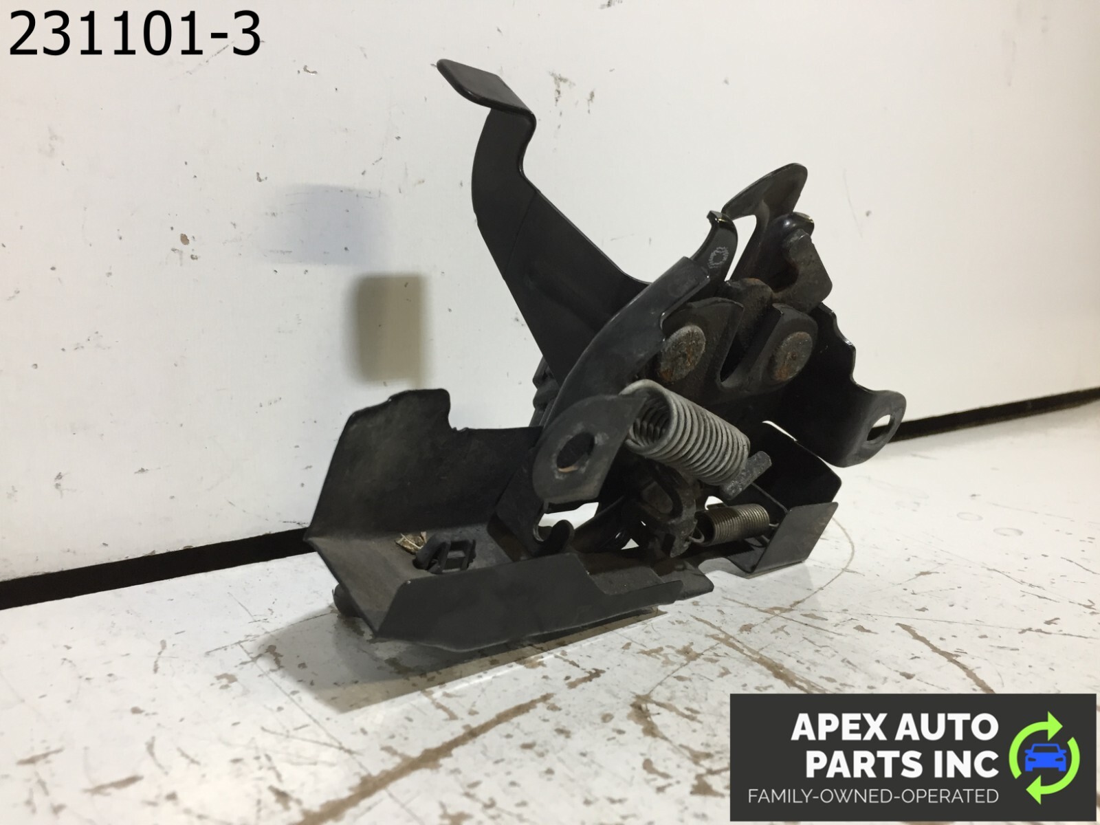 OEM 2015 Lexus ES350 Sedan 4-Door Front Hood Latch Lock Unit 53510-33400 - Image 6