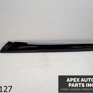 OEM 2016 Kia Soul 1.6L Front Right Side Windshield Molding
