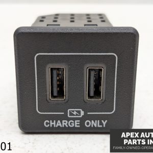 OEM 2017-2020 Nissan Pathfinder 3.5L Center Console Audio AUX USB Charging Port