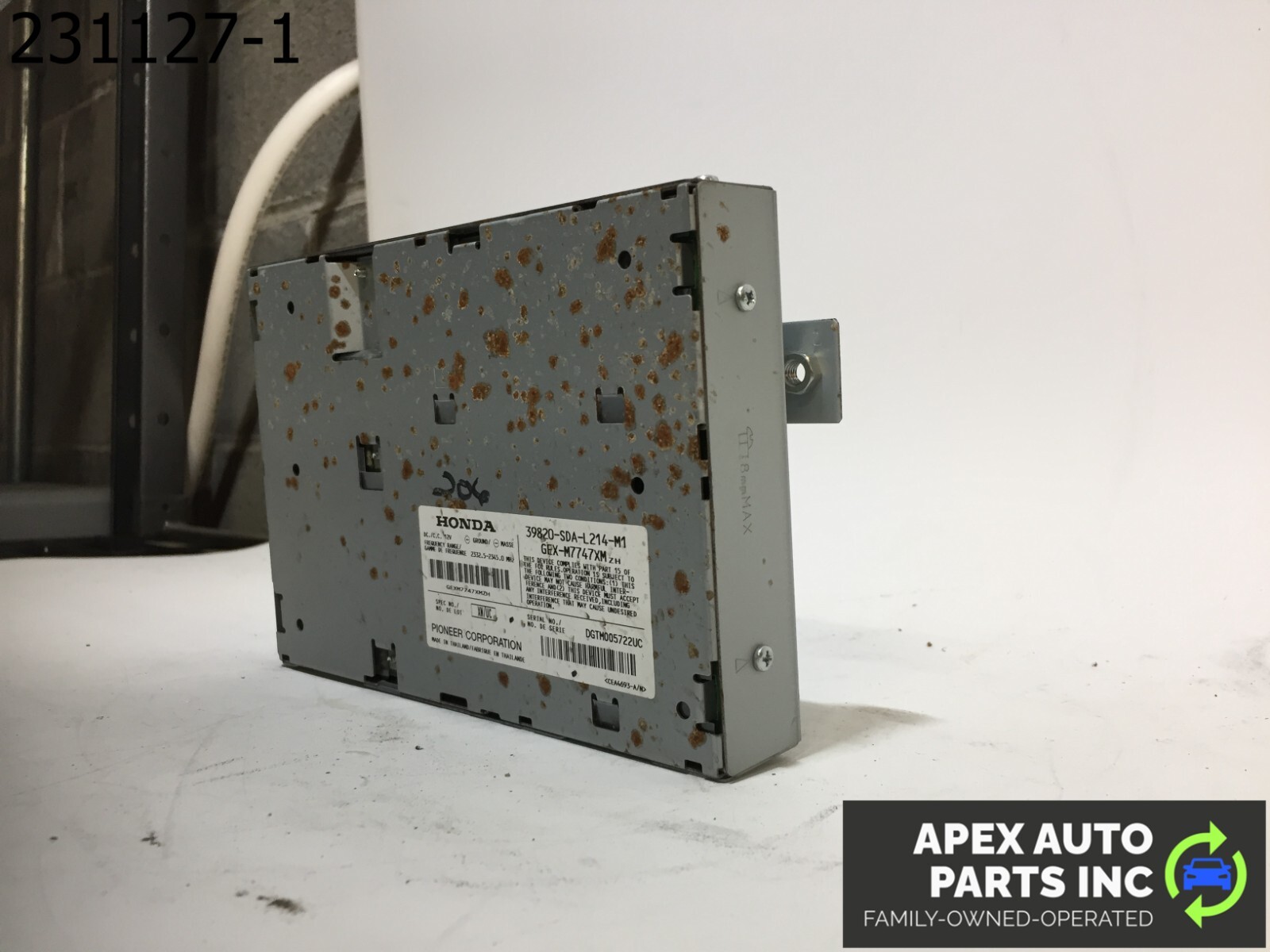 OEM Honda Accord 2005 A/T SATELLITE RADIO RECEIVER MODULE 2003 2005 - Image 4