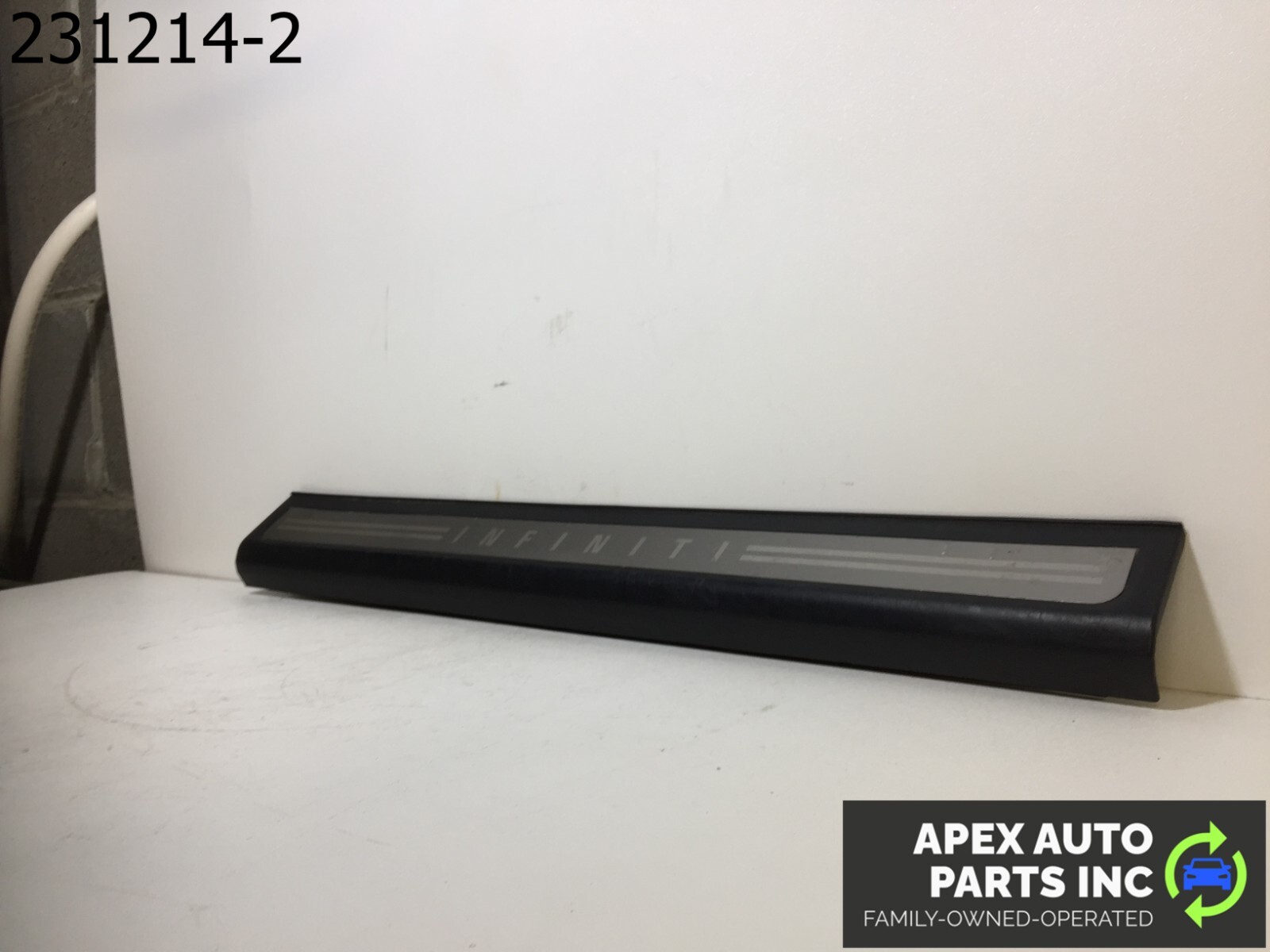 OEM Infiniti G35 2004 PASSENGER FRONT KICK PLATE 769B0JK600 - Image 4