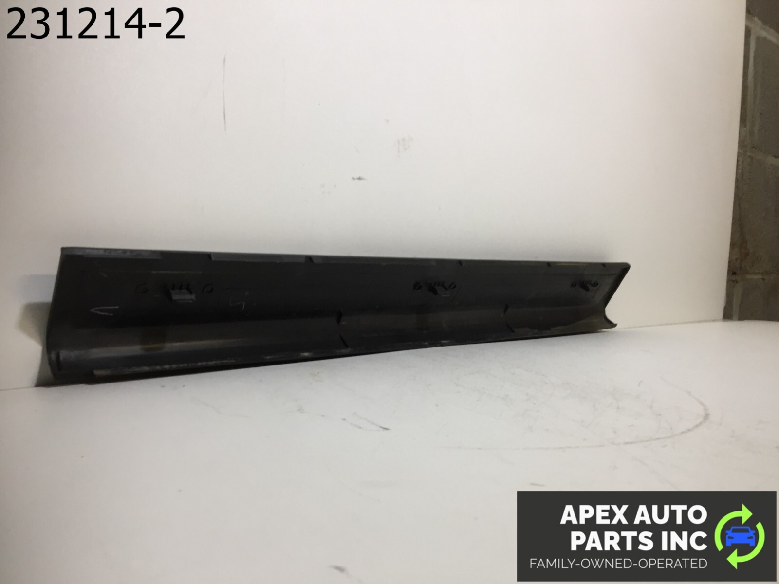 OEM Infiniti G35 2004 PASSENGER FRONT KICK PLATE 769B0JK600 - Image 6