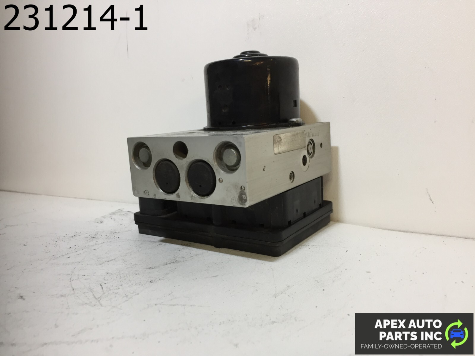 OEM Mercedes C230 2006 ABS Anti Lock Brake Pump ESP 0355458132 - Image 7