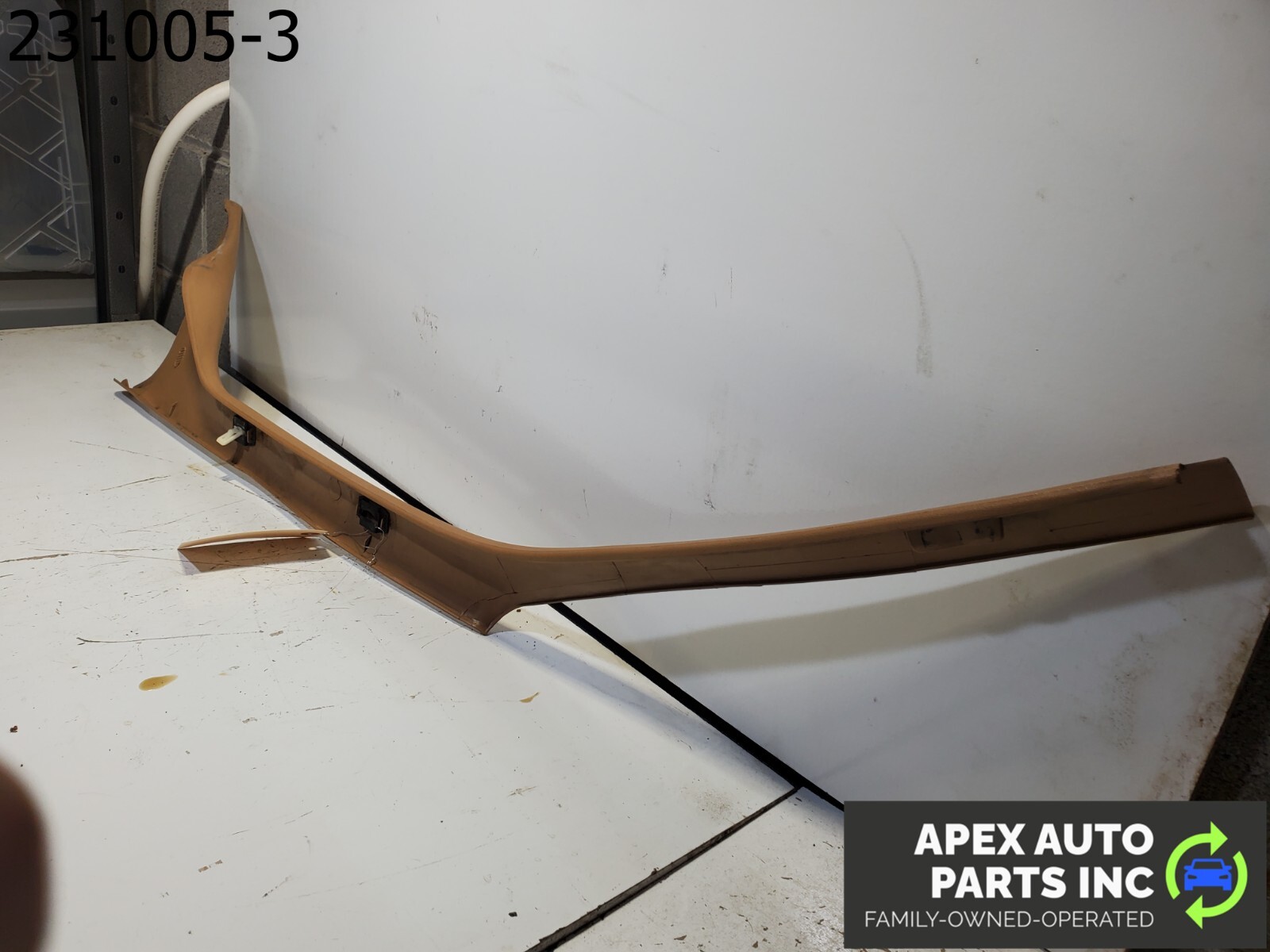 OEM Pontiac Fiero 1985 upper driver door trim - Image 7