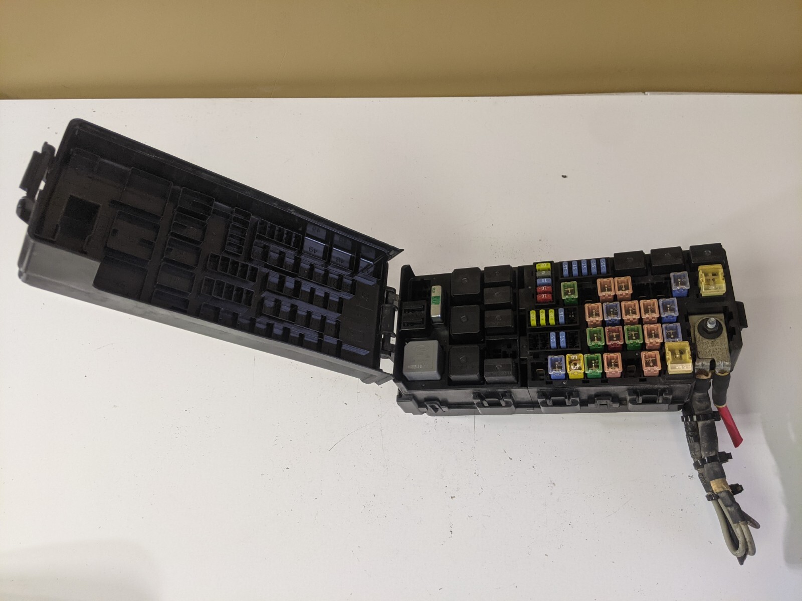 02 03 04 05 06 07 08 09 OEM Ford Explorer Mountaineer 4.0L ENGINE FUSE RELAY BOX - Image 6