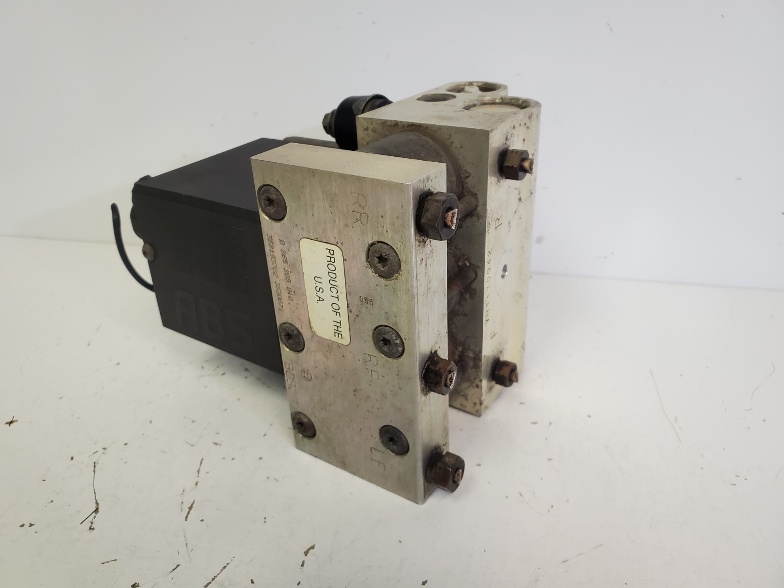 1992 - 94 VOLVO 940 ABS ANTI-LOCK BRAKE HYDRAULIC PUMP BLOCK ASSEMBLY 0265205010 - Image 3