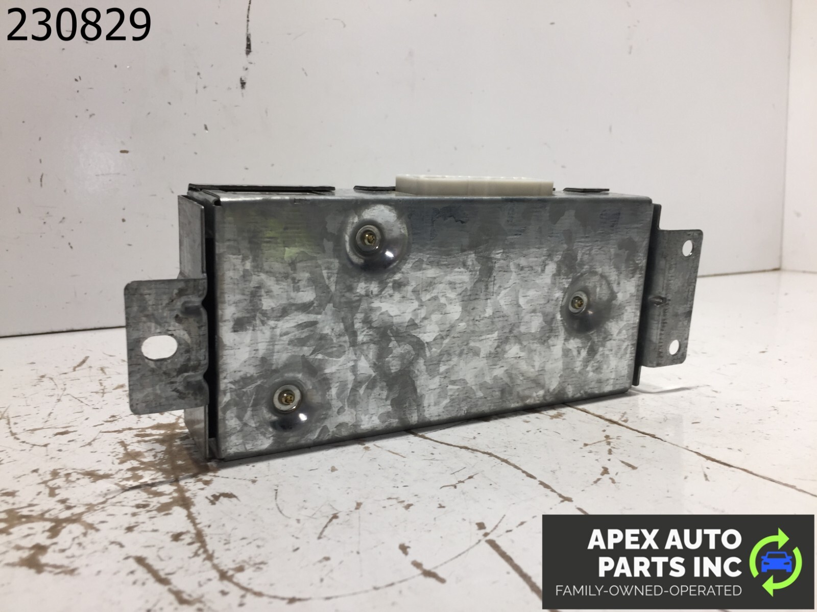 2002 - 2004 INFINITI Q45 TELEPHONE RECOGNITION CONTROL MODULE OEM 28337-AR215 - Image 6