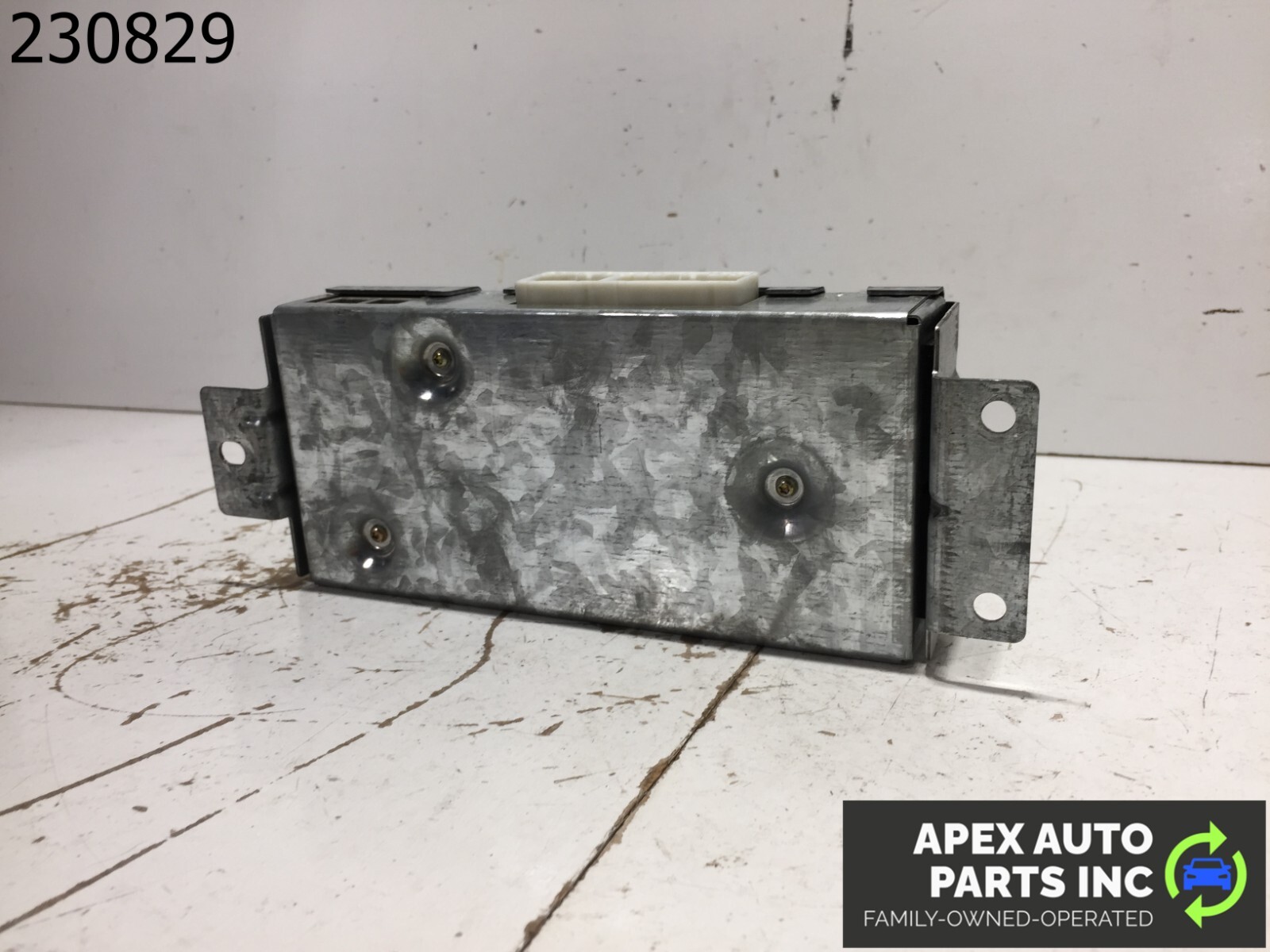 2002 - 2004 INFINITI Q45 TELEPHONE RECOGNITION CONTROL MODULE OEM 28337-AR215 - Image 7