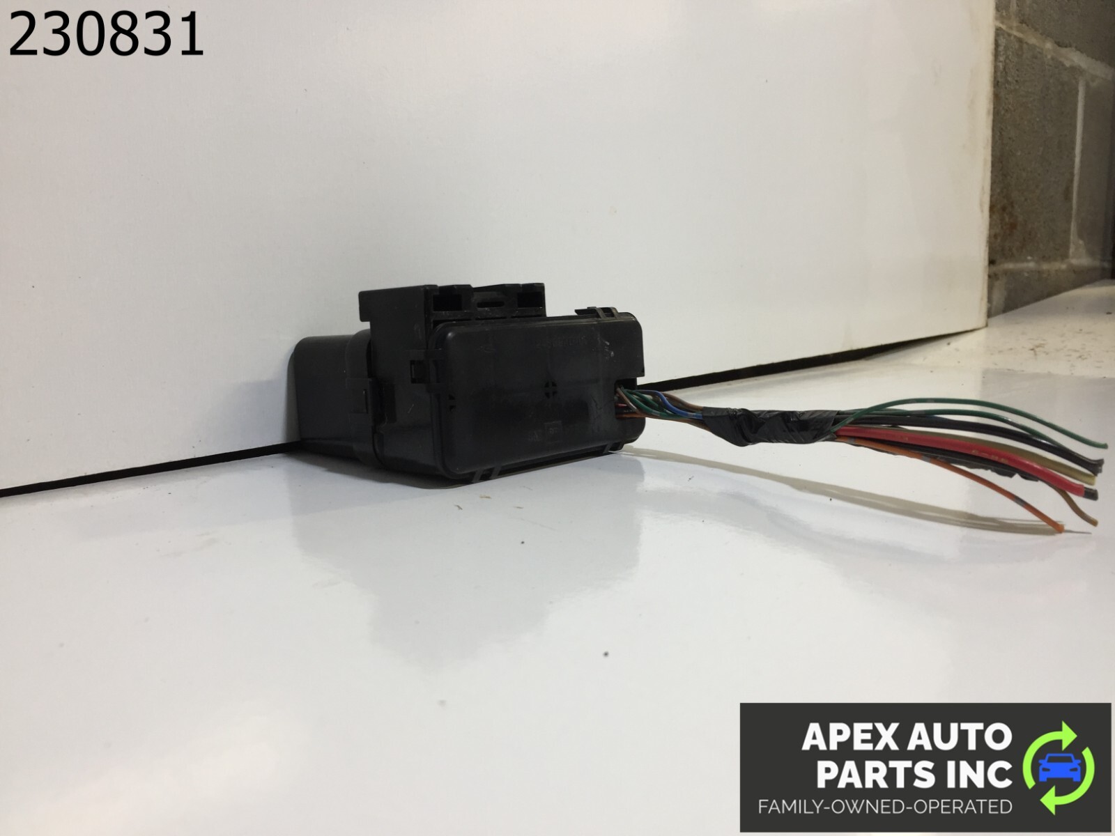 2004 - 06 INFINITI FX45 DEFOGGER ACC BRAKE DTRL RELAY FUSE BOX OEM USED - Image 6