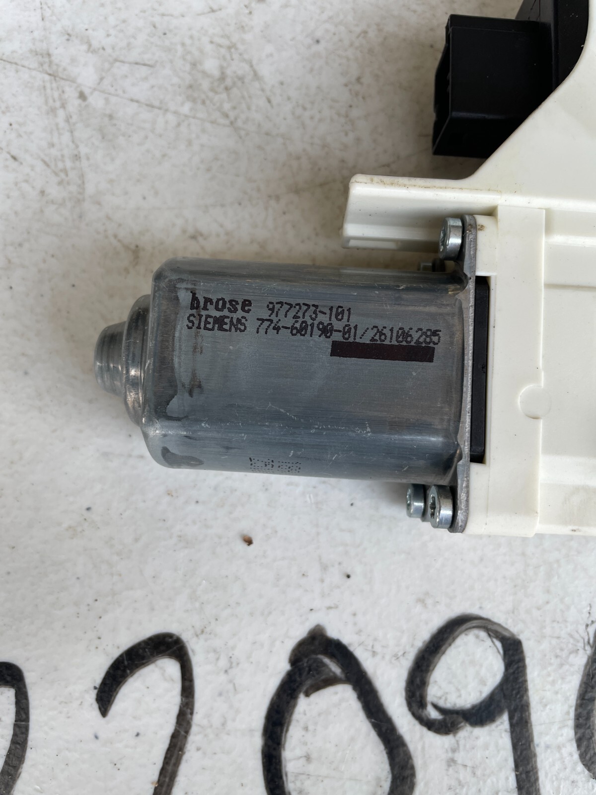 2007-2009 AUDI Q7 RIGHT or Left FRONT DOOR WINDOW MOTOR OEM 4L0959802B - Image 10