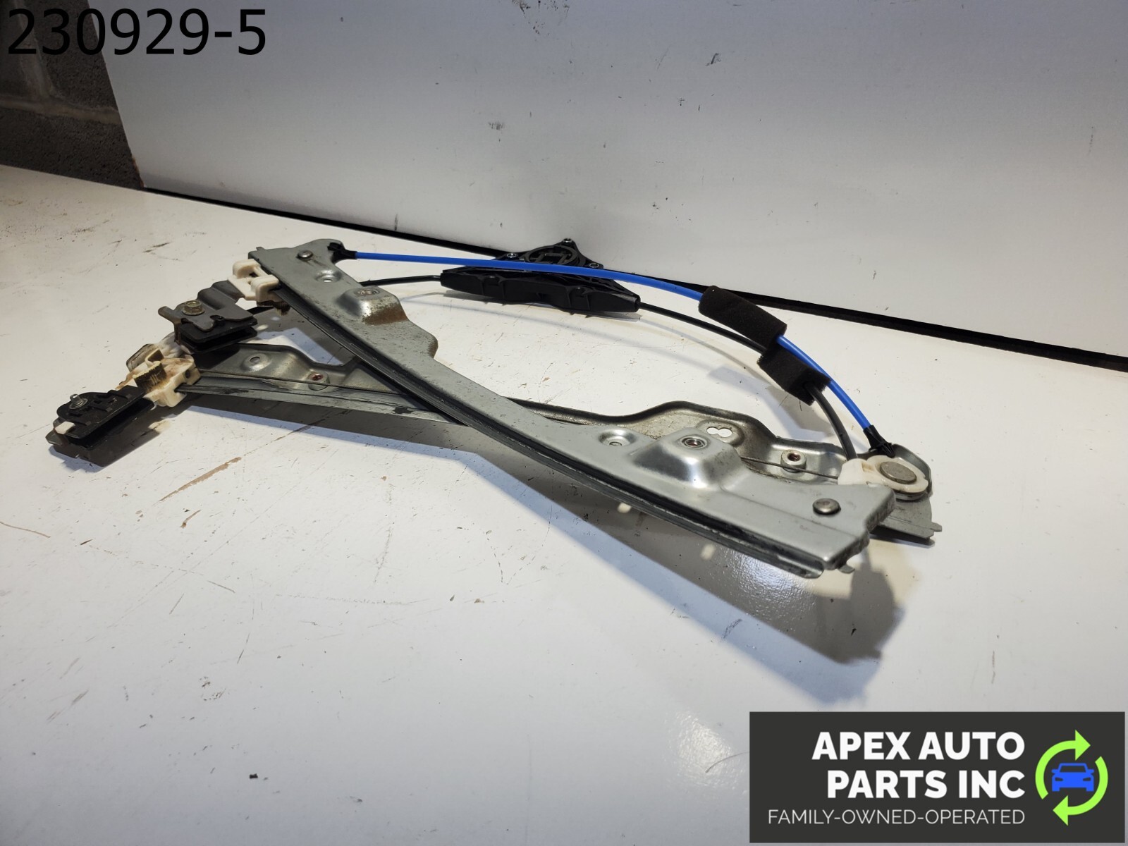 2009-2013 Infiniti G37 Sedan Front Left Window Regulator Track OEM 09-13 - Image 5