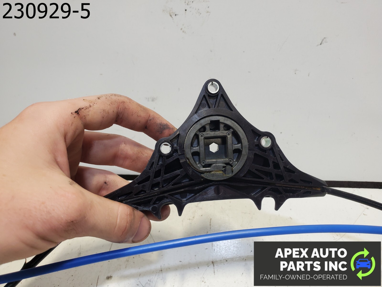 2009-2013 Infiniti G37 Sedan Front Left Window Regulator Track OEM 09-13 - Image 8