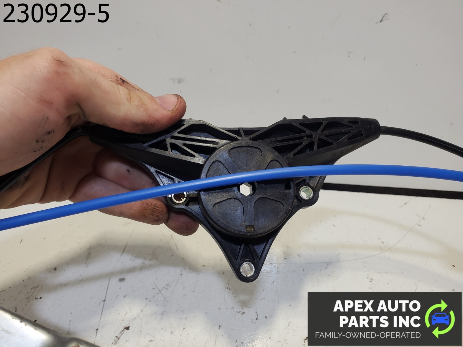 2009-2013 Infiniti G37 Sedan Front Left Window Regulator Track OEM 09-13 - Image 9