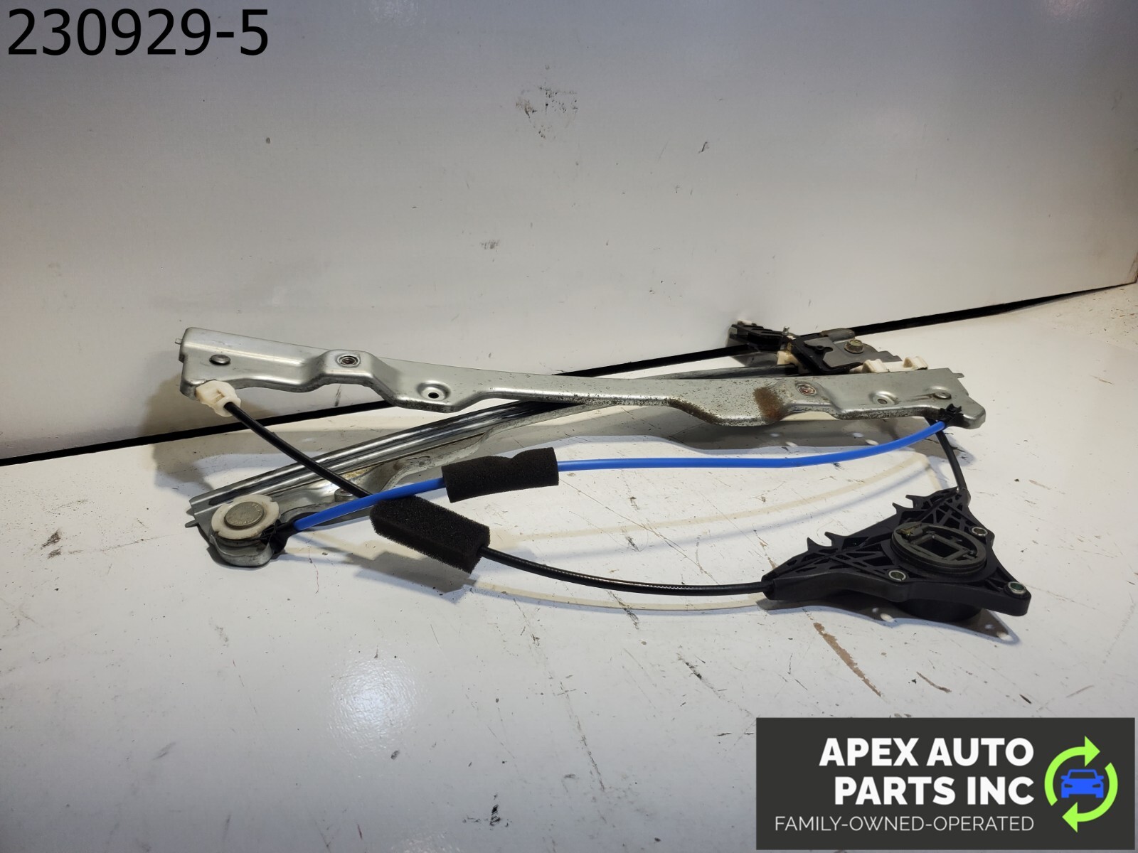 2009-2013 Infiniti G37 Sedan Front Left Window Regulator Track OEM 09-13