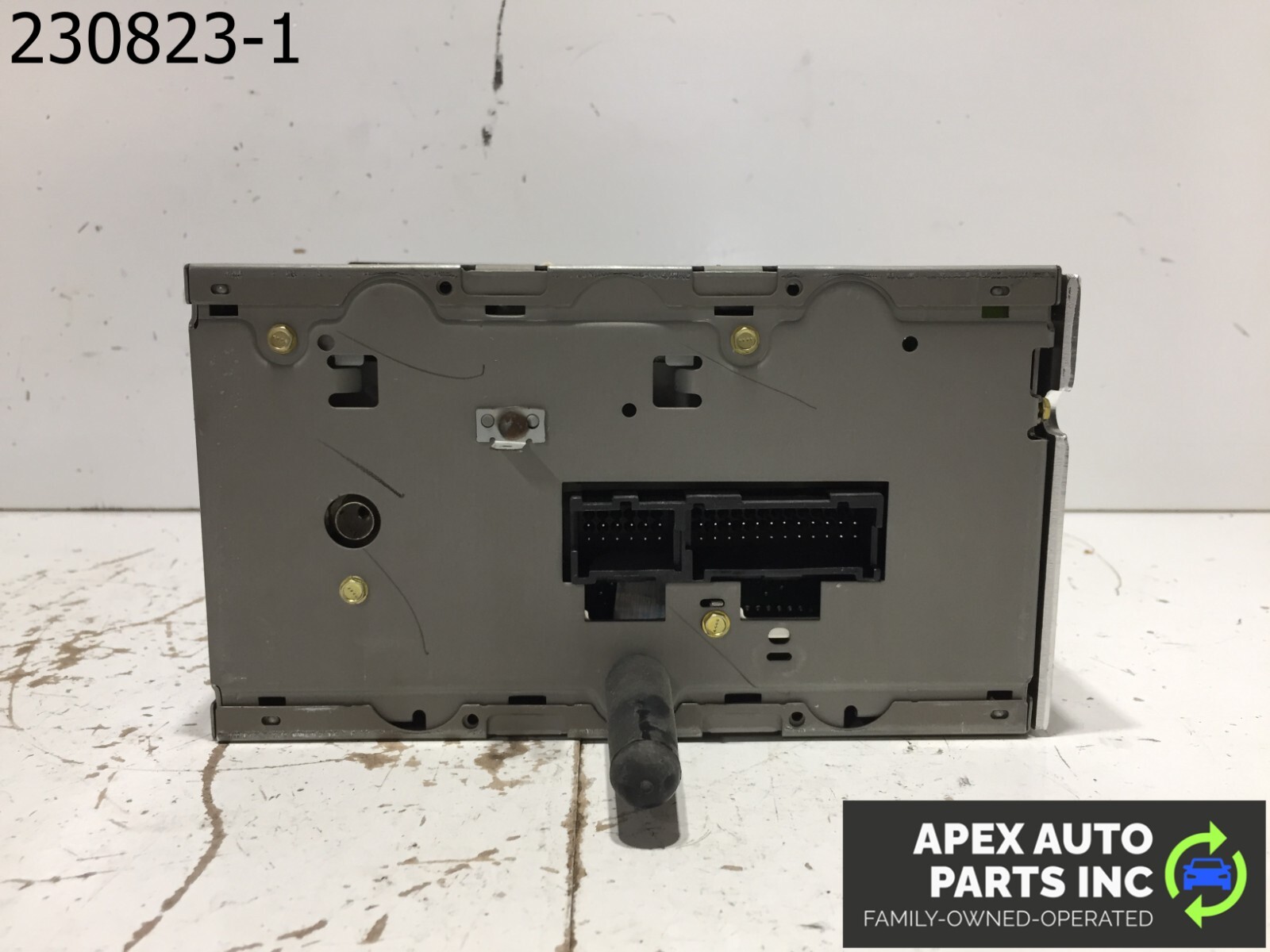 96110-3E000 Radio Stereo Receiver Kia Sorento 2003 2004 2005 2006 - Image 5