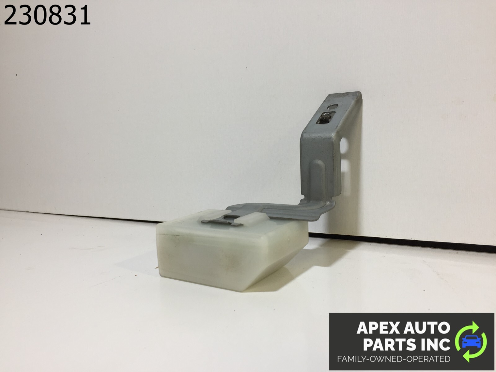 OEM 05 06 07 08 INFINITI FX SERIES - Keyless Entry Module LH Dash ID - A3600000 - Image 4