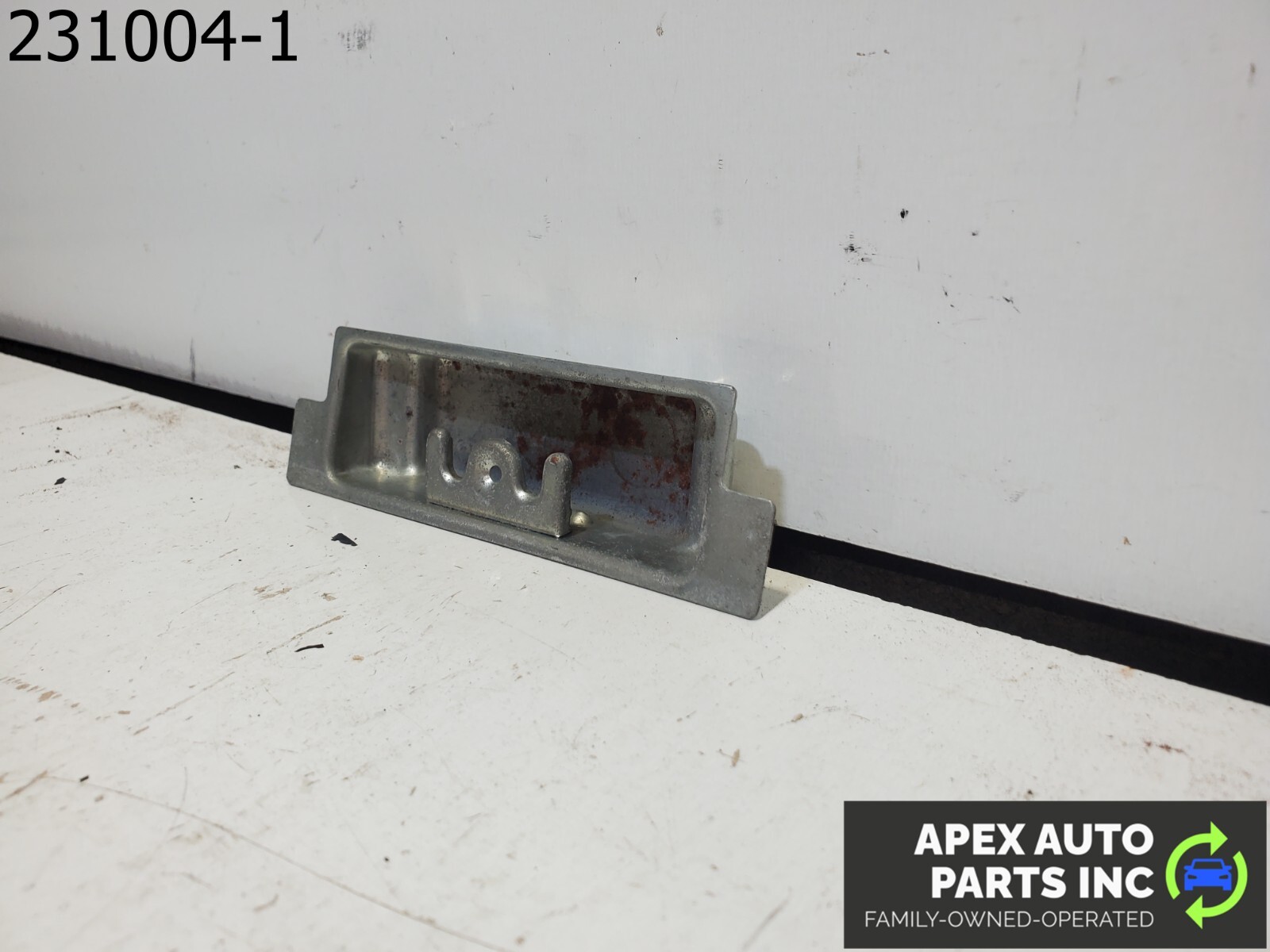 OEM 1984 Pontiac Fiero CENTER CONSOLE ASH TRAY ASHTRAY - Image 4