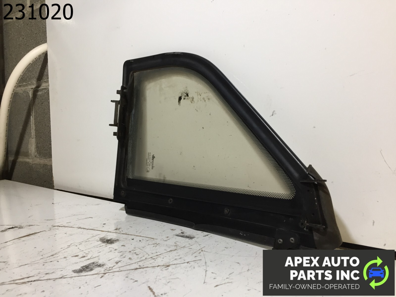 OEM 1990 Cadillac Allante Driver Left Quarter Glass Soft Top - Image 7