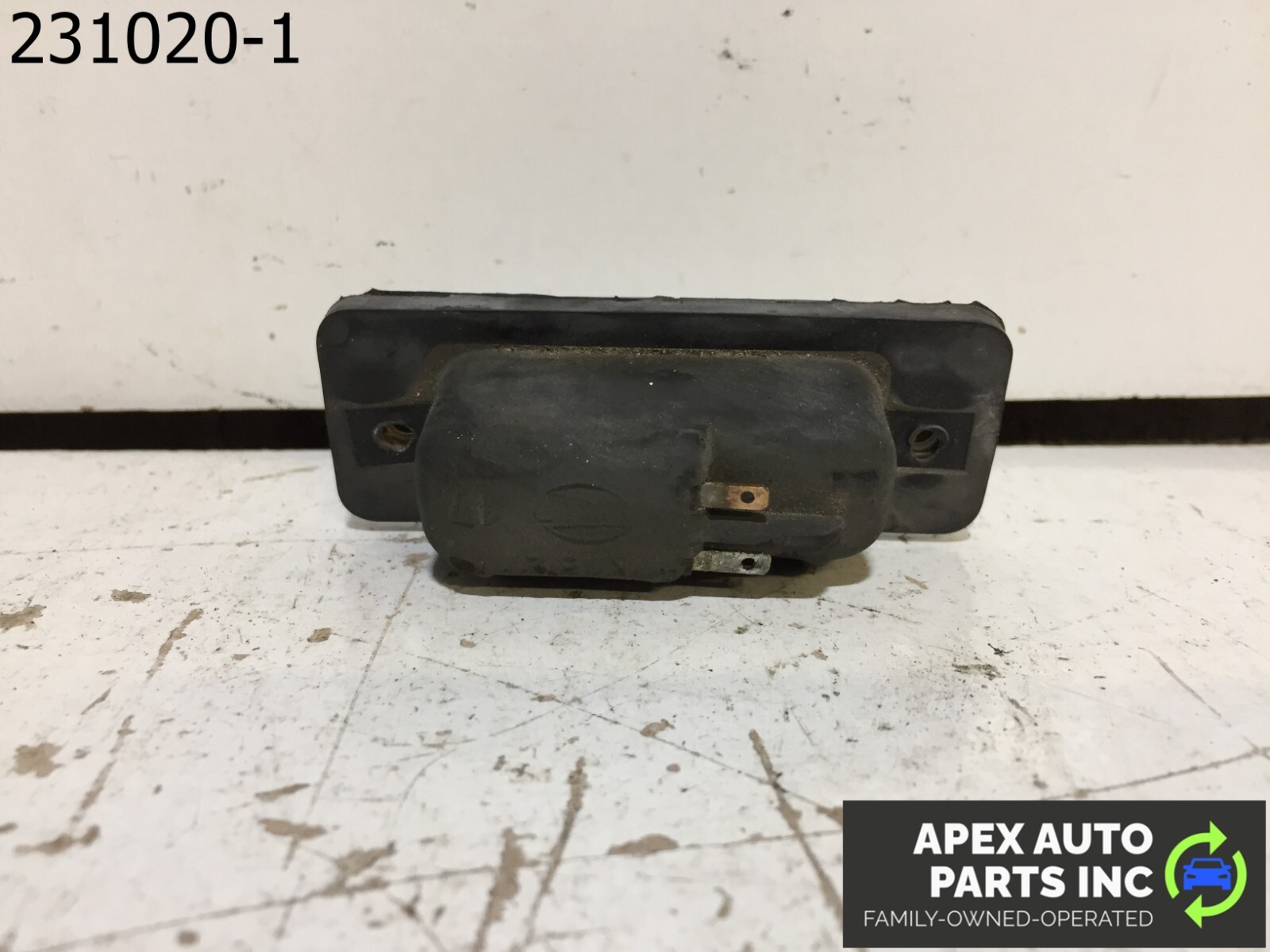 OEM 1990 Cadillac Allante Liscense Plate Light - Image 6